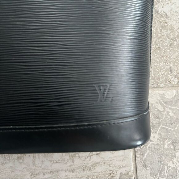 Louis Vuitton Alma PM Epi Leather Top Handle Bag, Black - Picture 5 of 16